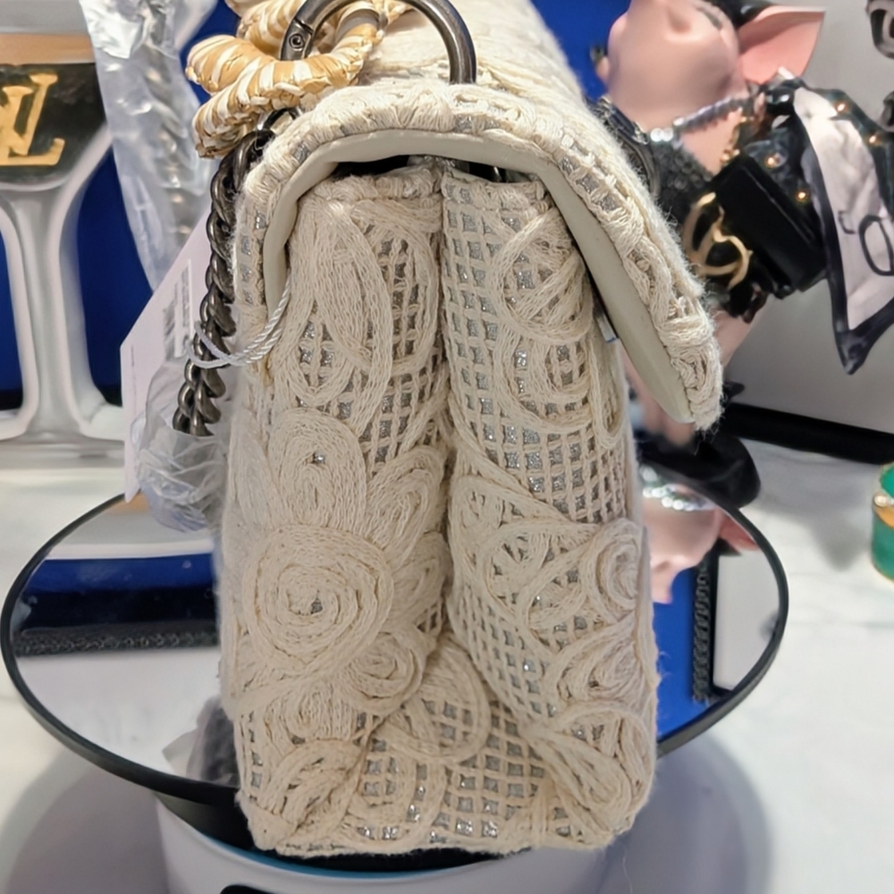 Kurt Geiger Md Kensington With Cream Embroidered Lace Exterior W/ Braided Handle - Picture 6 of 16